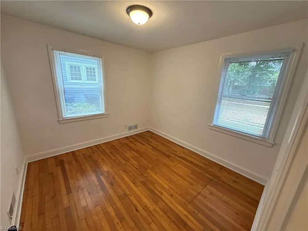 2363 Jefferson Avenue Winston-Salem, NC 27103