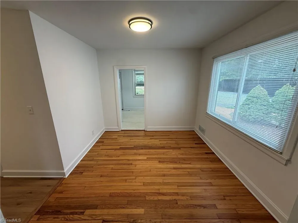 2363 Jefferson Avenue Winston-Salem, NC 27103