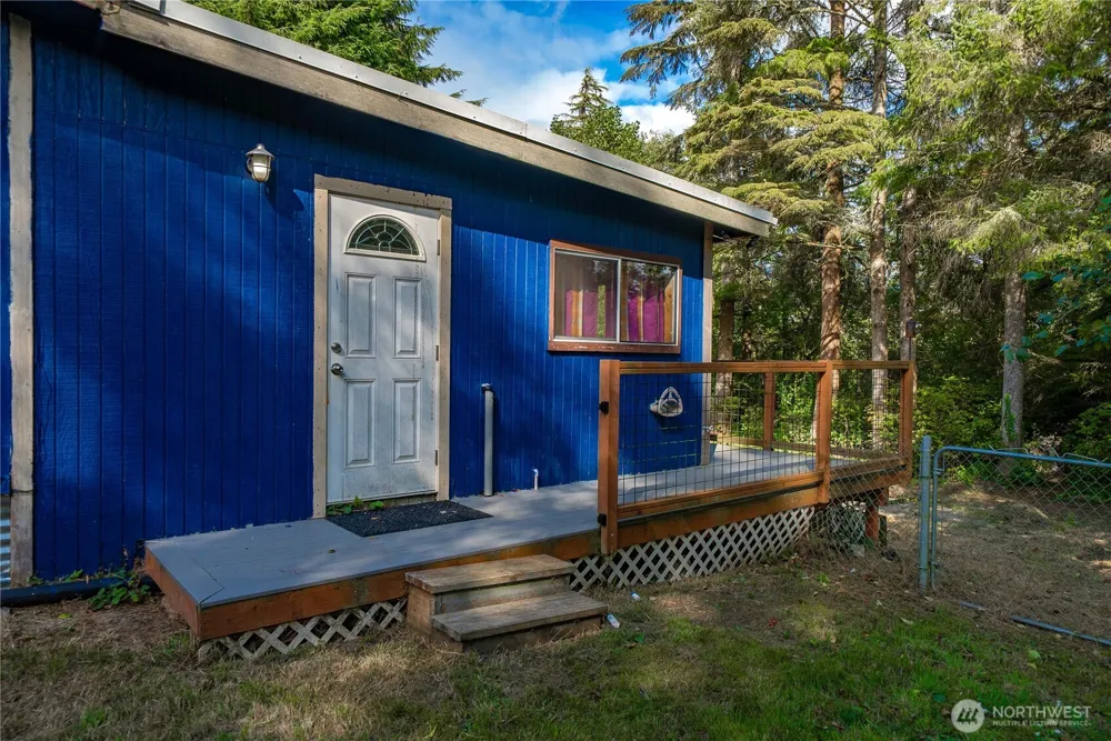 219 State Route 115 Ocean Shores, WA 98569