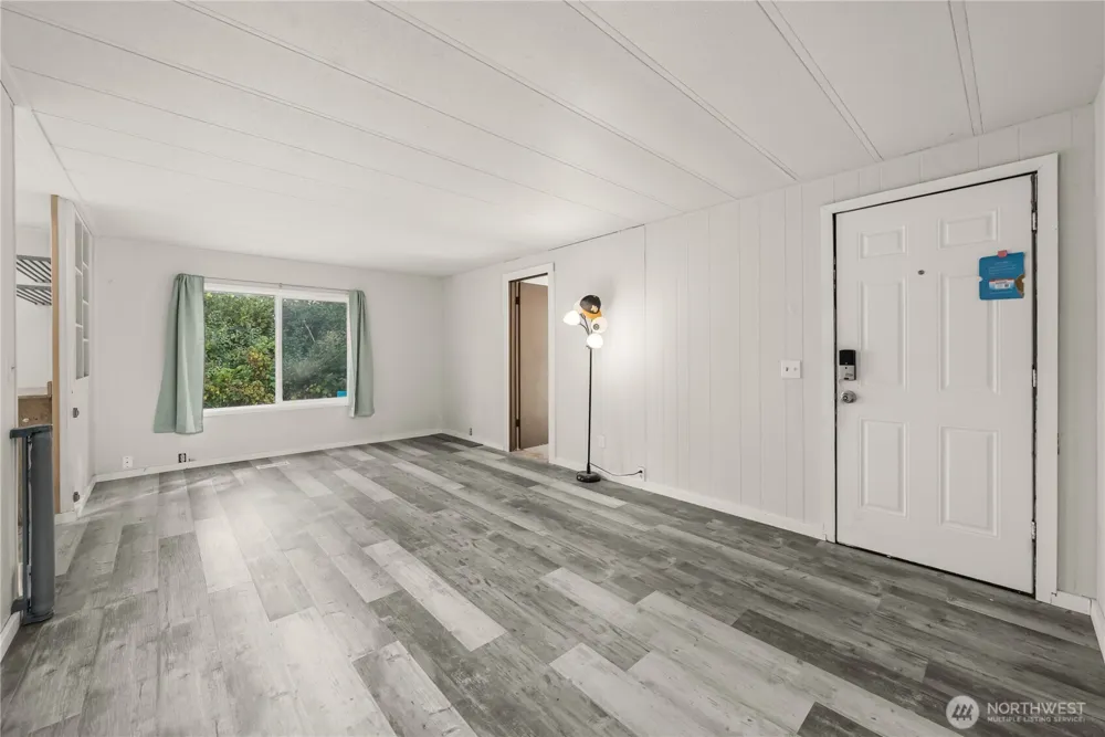 219 State Route 115 Ocean Shores, WA 98569