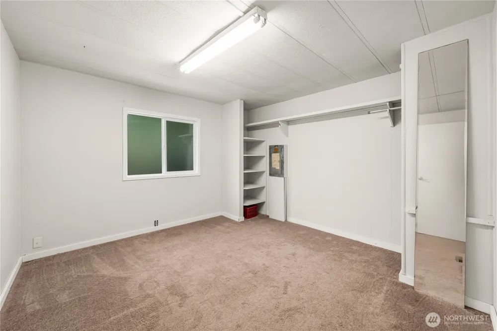 219 State Route 115 Ocean Shores, WA 98569
