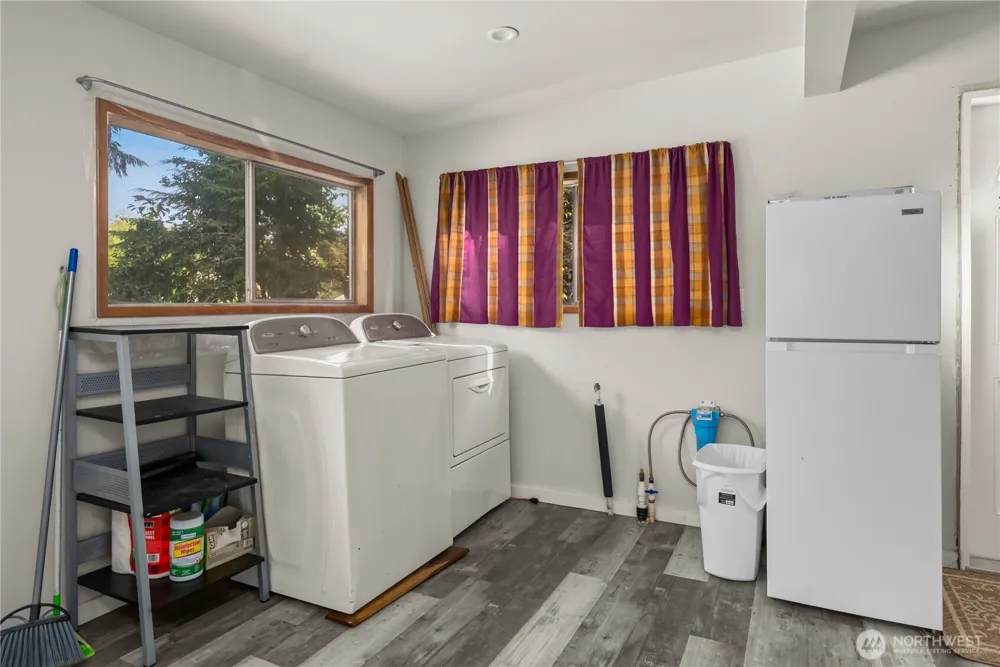 219 State Route 115 Ocean Shores, WA 98569