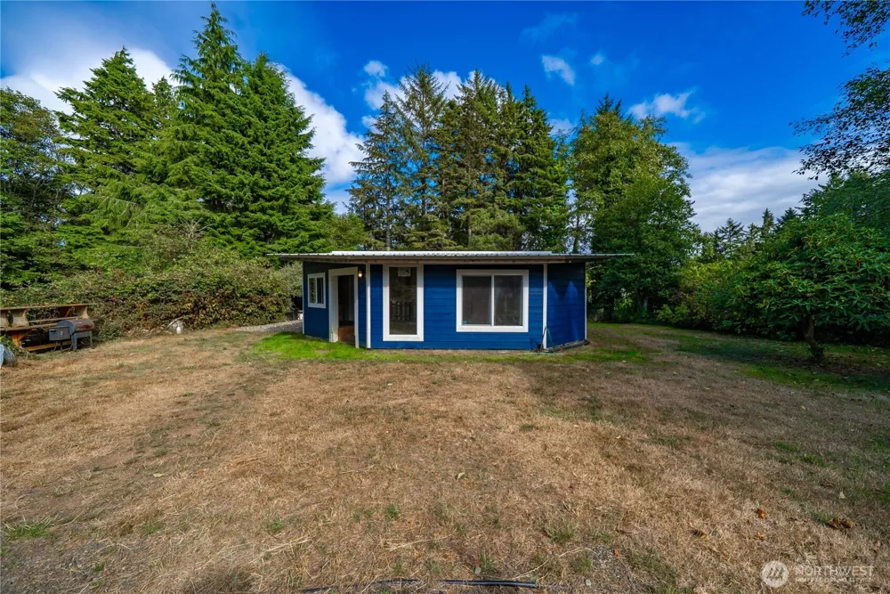 219 State Route 115 Ocean Shores, WA 98569