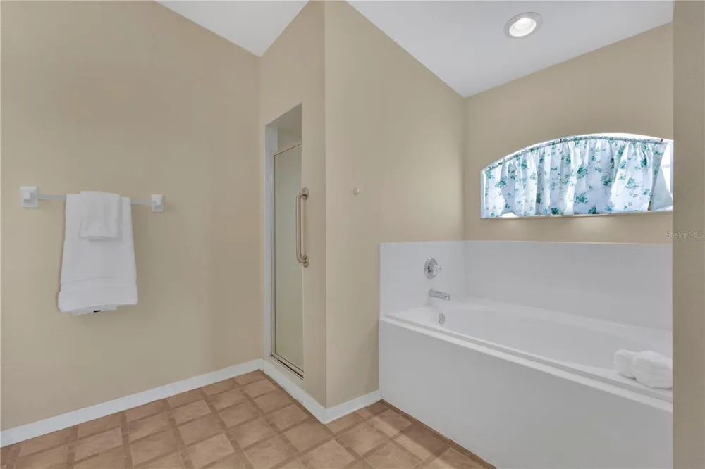 246 WINDRIDGE STREET Davenport, FL 33837