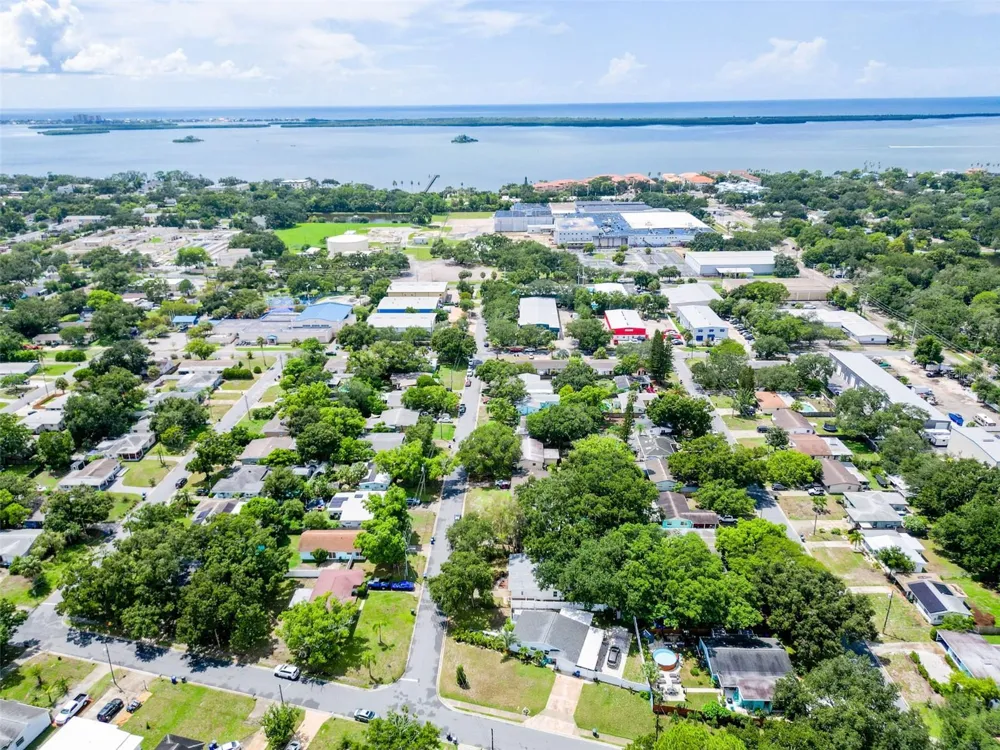 674 FREDERICA LN Dunedin, FL 34698