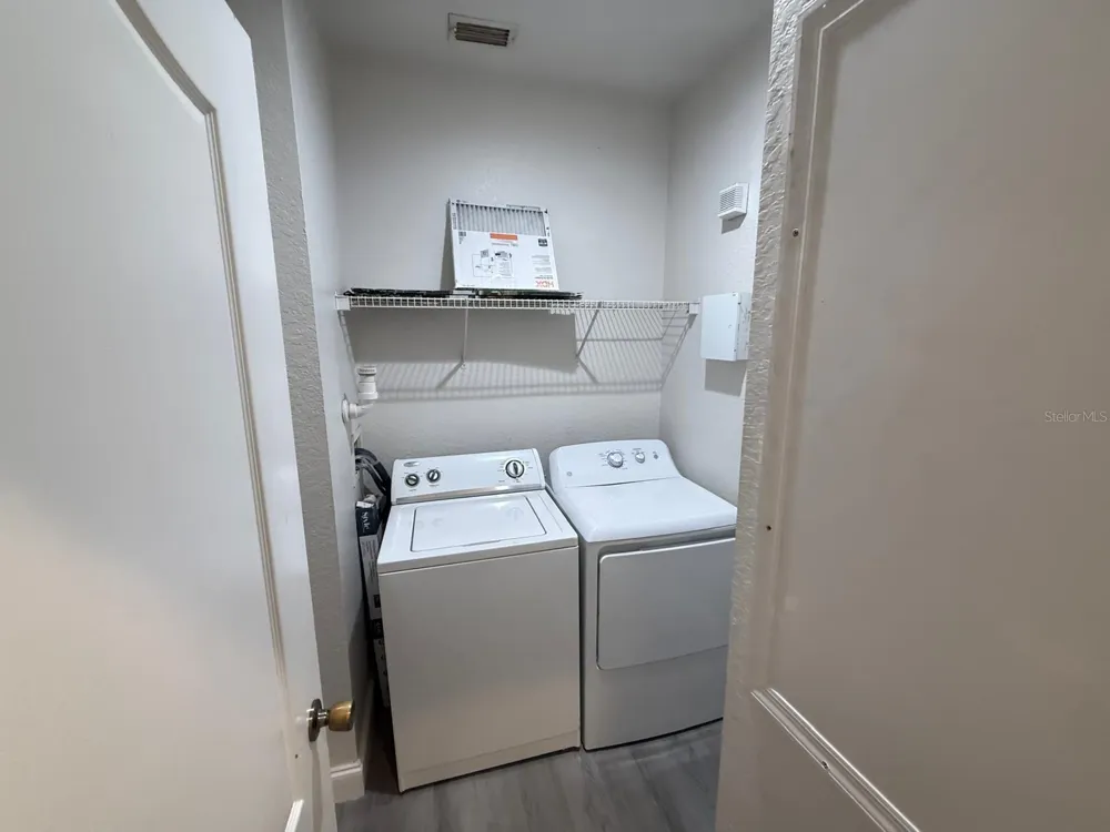 3349 S KIRKMAN ROAD #1511 Orlando, FL 32811