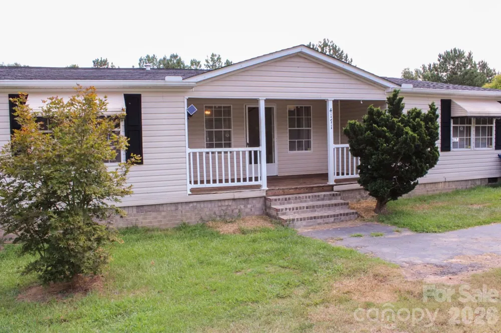 4171 Old Hills Bridge Road Enoree, SC 29335
