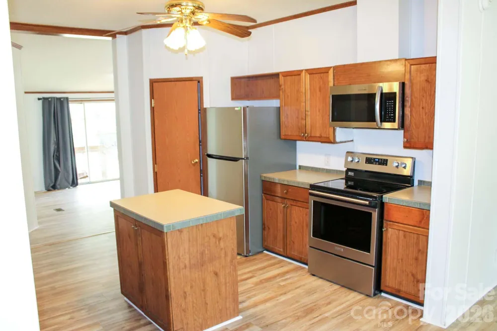 4171 Old Hills Bridge Road Enoree, SC 29335