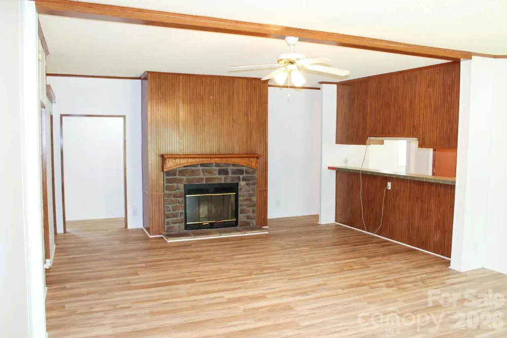 4171 Old Hills Bridge Road Enoree, SC 29335