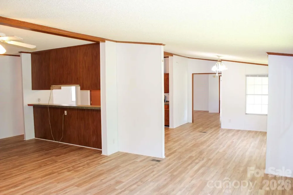 4171 Old Hills Bridge Road Enoree, SC 29335