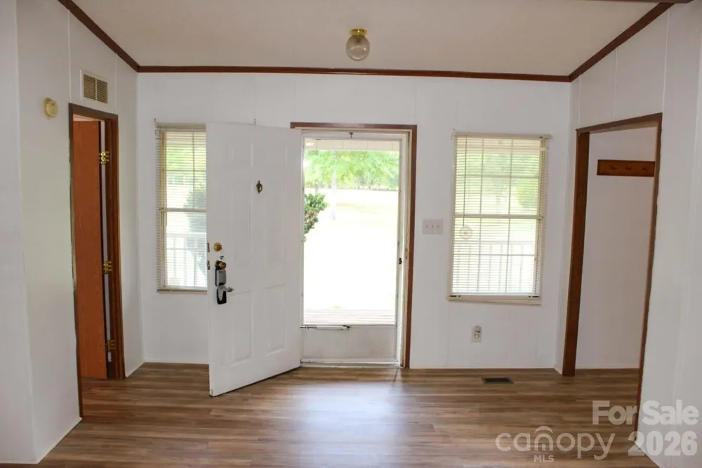 4171 Old Hills Bridge Road Enoree, SC 29335