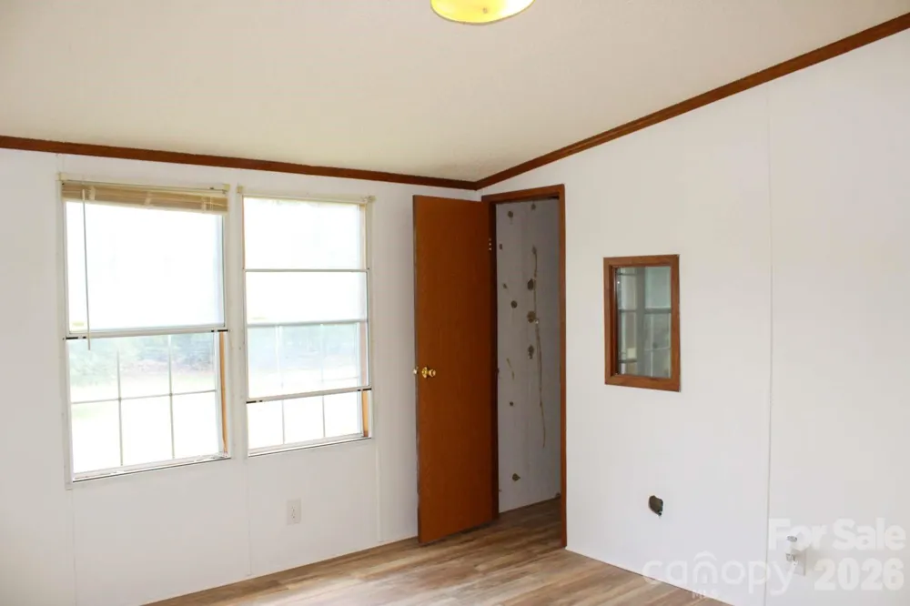 4171 Old Hills Bridge Road Enoree, SC 29335