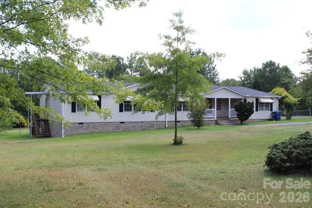 4171 Old Hills Bridge Road Enoree, SC 29335