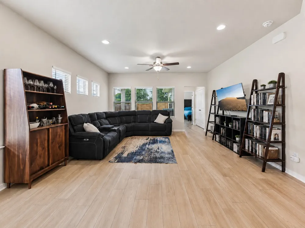 6403 Principale Drive Pflugerville, TX 78660