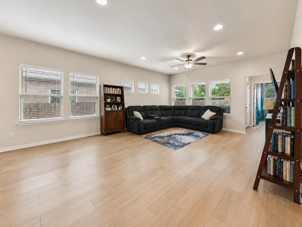 6403 Principale Drive Pflugerville, TX 78660