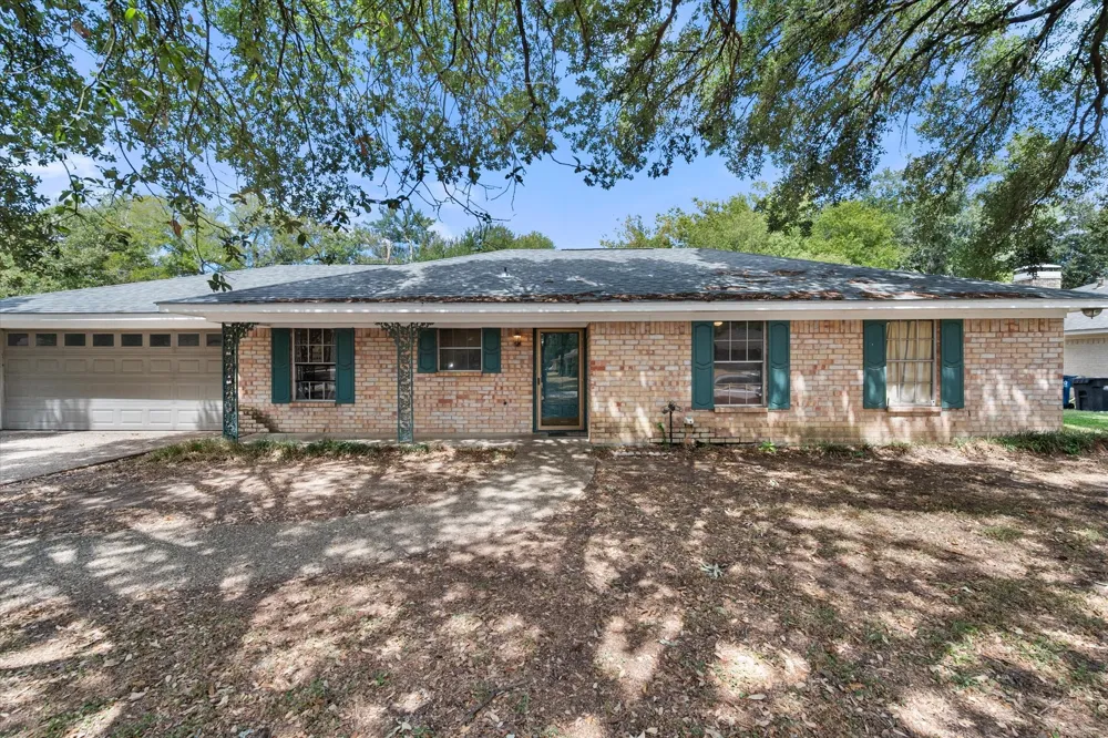 316 Fairmont Avenue Corsicana, TX 75110