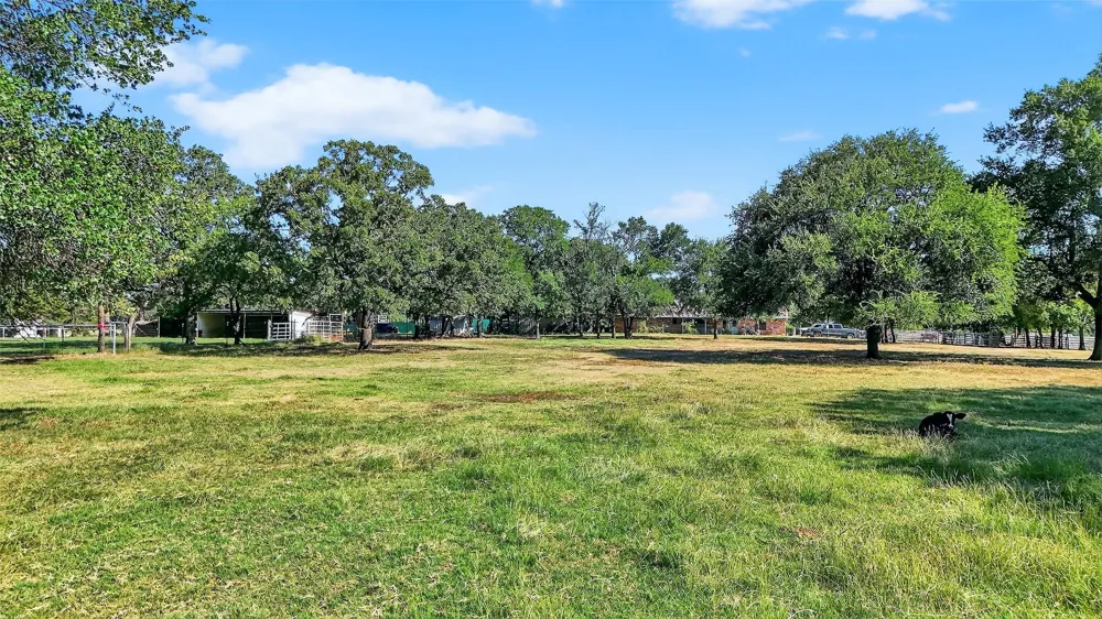 616 Spring Hill Road Aubrey, TX 76227