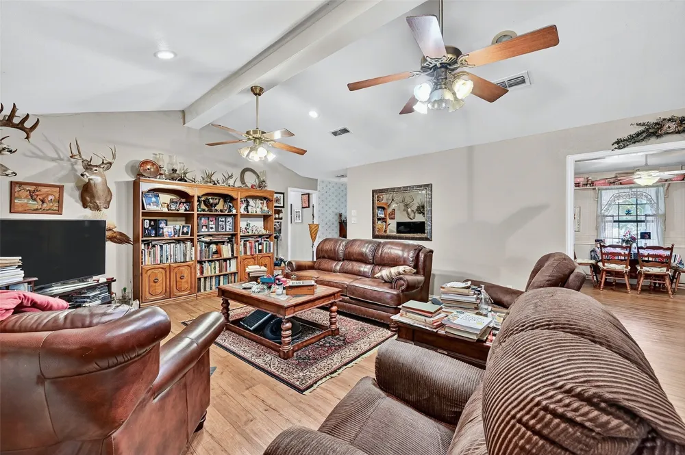 616 Spring Hill Road Aubrey, TX 76227