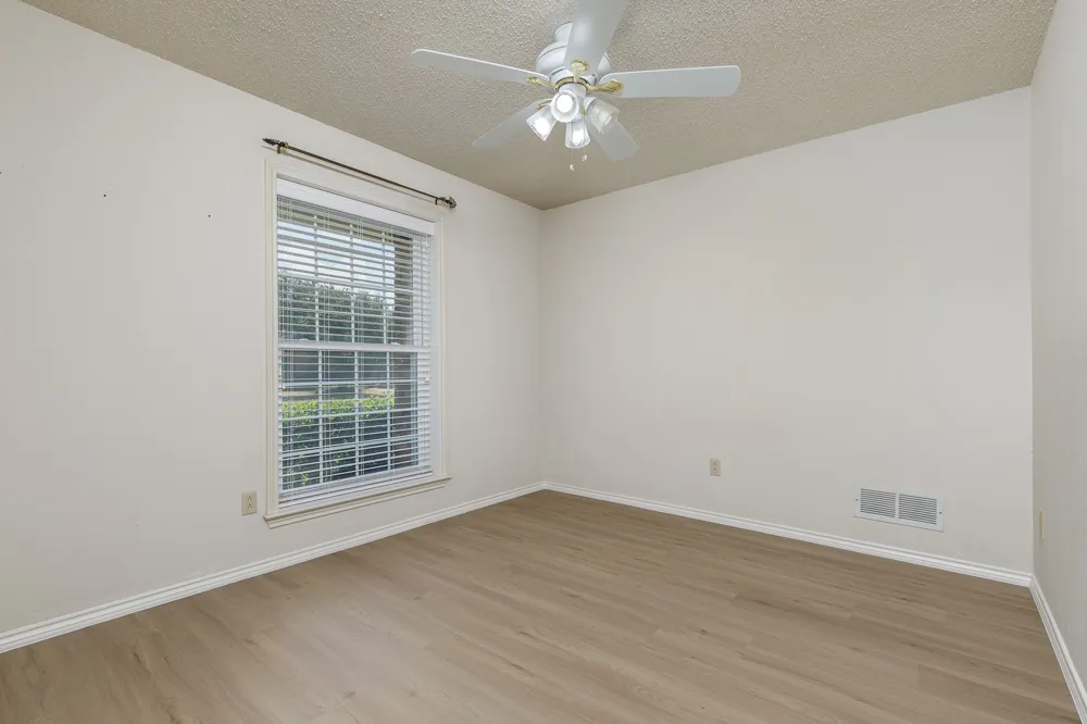 2526 Willowdale Drive Carrollton, TX 75006