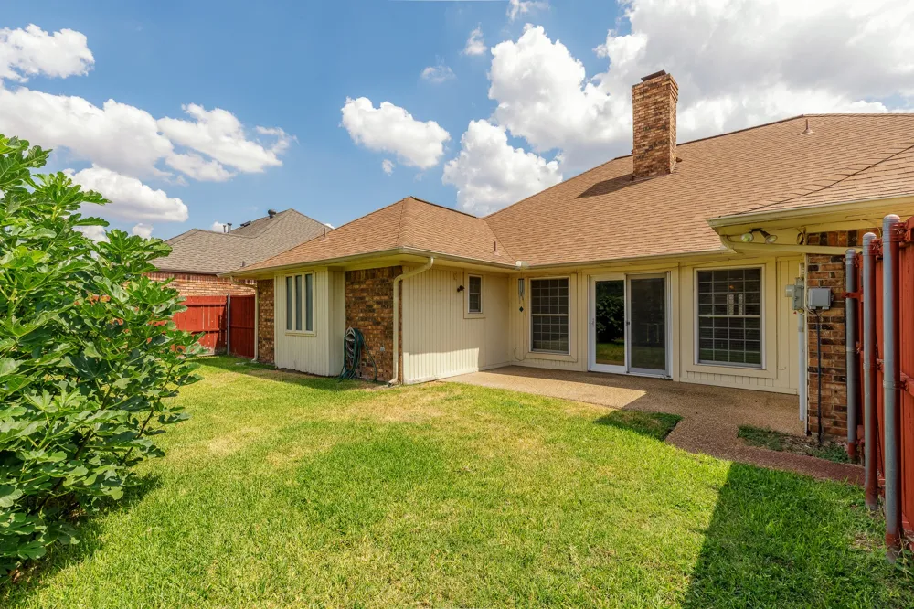 2526 Willowdale Drive Carrollton, TX 75006