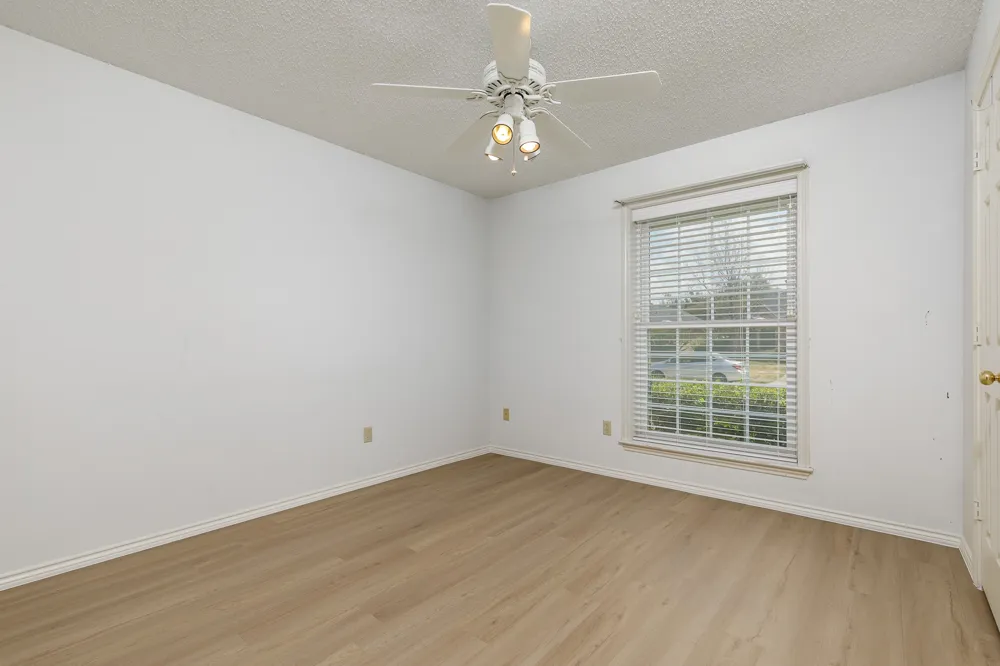 2526 Willowdale Drive Carrollton, TX 75006