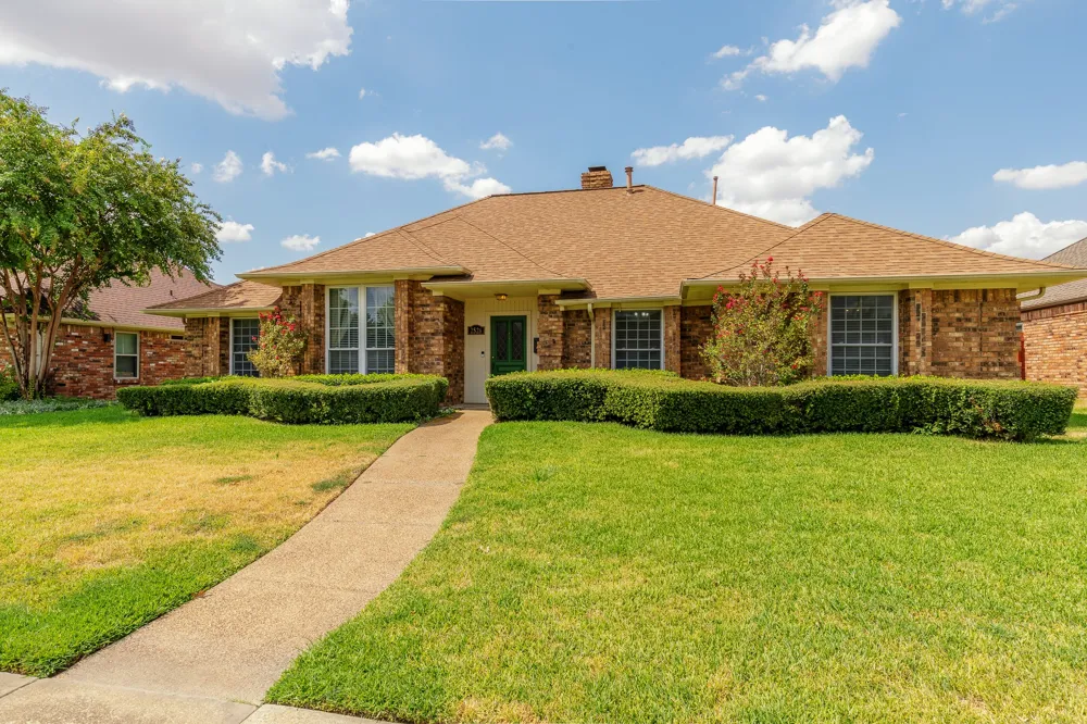 2526 Willowdale Drive Carrollton, TX 75006