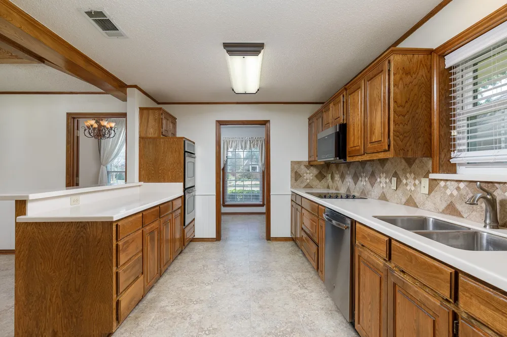 2526 Willowdale Drive Carrollton, TX 75006