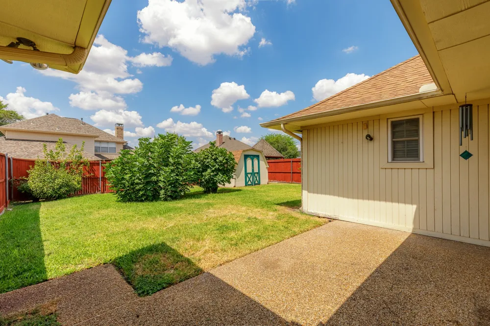 2526 Willowdale Drive Carrollton, TX 75006