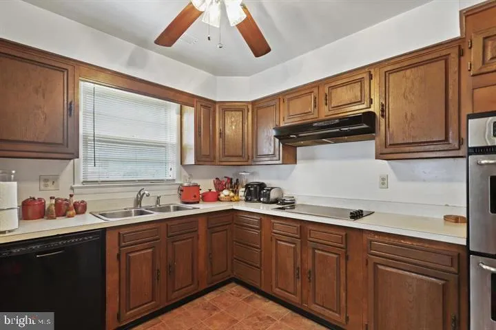 8007 PRINCE GEORGES DRIVE Fort Washington, MD 20744