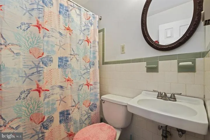 8007 PRINCE GEORGES DRIVE Fort Washington, MD 20744