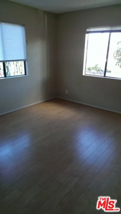 411 Kenmore Avenue #8 Los Angeles, CA 90004