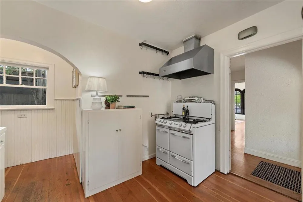 430 5th Avenue Redwood City, CA 94063