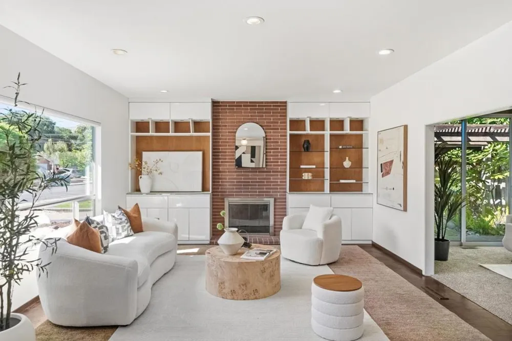 330 Hillview Drive Fremont, CA 94536