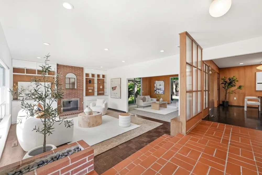 330 Hillview Drive Fremont, CA 94536