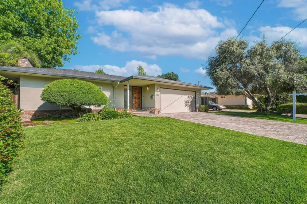 330 Hillview Drive Fremont, CA 94536