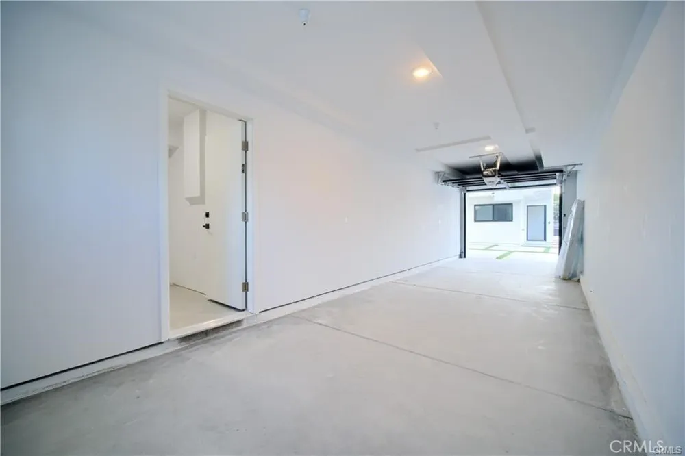 618 Mariposa Ave Avenue Los Angeles, CA 90004
