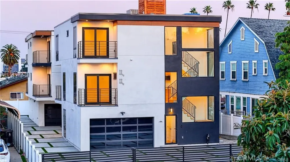 618 Mariposa Ave Avenue Los Angeles, CA 90004