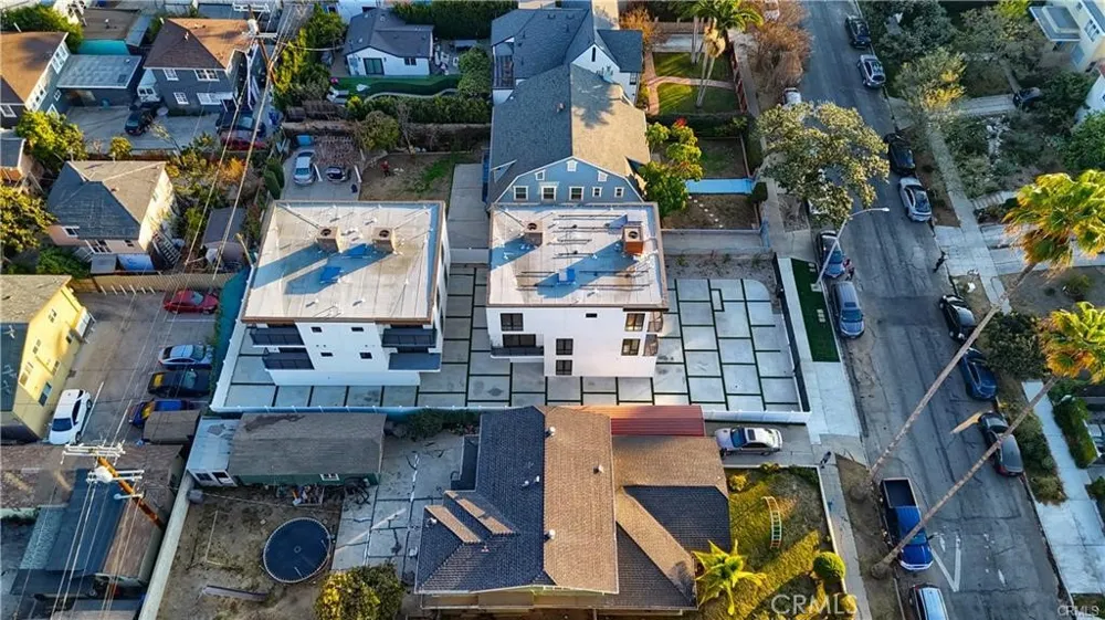 618 Mariposa Ave Avenue Los Angeles, CA 90004