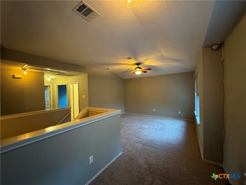 701 Sampson Kyle, TX 78640