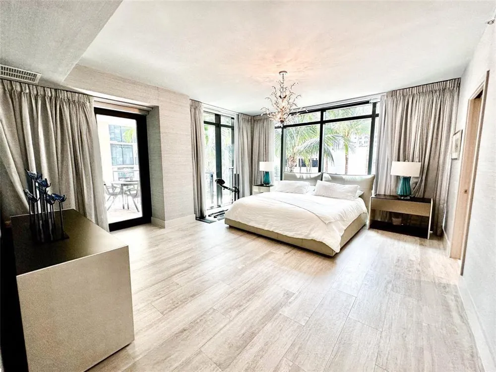 2101 S SURF ROAD #2C Hollywood, FL 33019