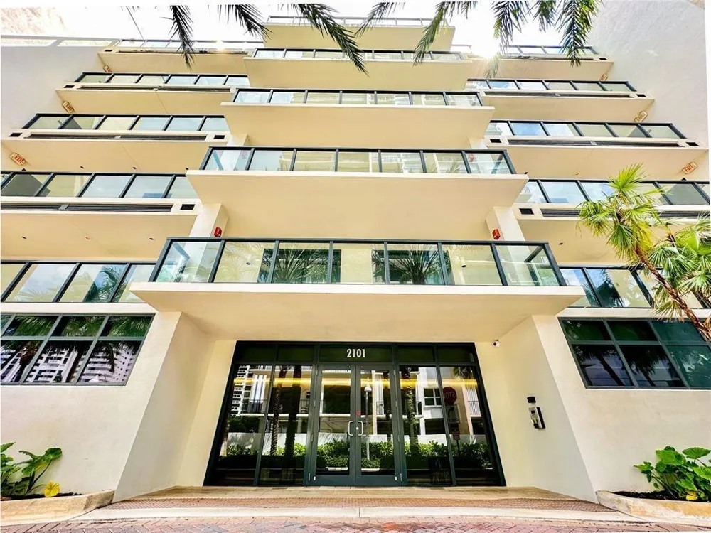 2101 S SURF ROAD #2C Hollywood, FL 33019