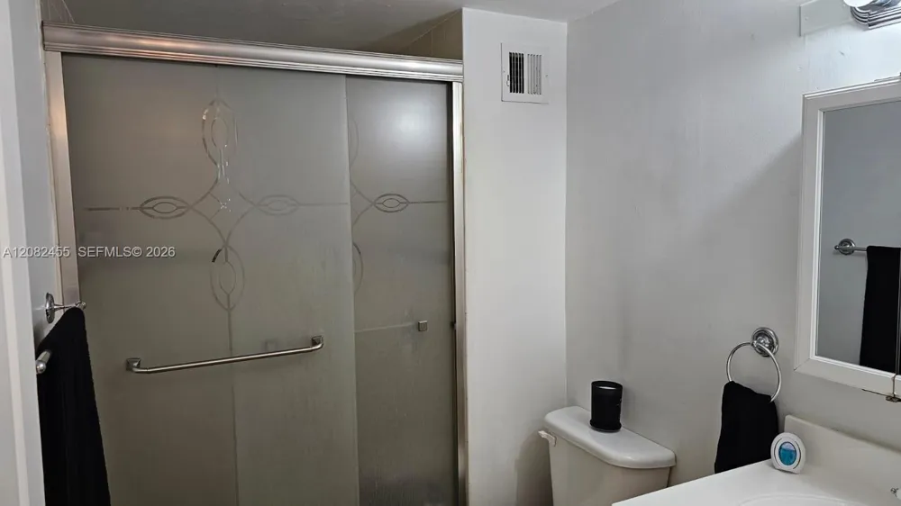 2450 NE 135th St #102 North Miami, FL 33181