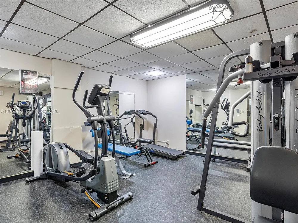 2450 NE 135th St #102 North Miami, FL 33181