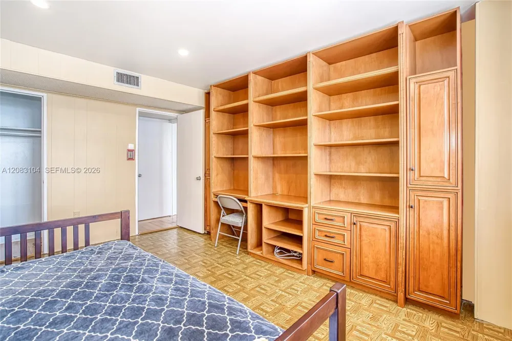 18021 Biscayne Blvd #1604 Aventura, FL 33160