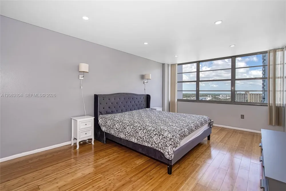 18021 Biscayne Blvd #1604 Aventura, FL 33160