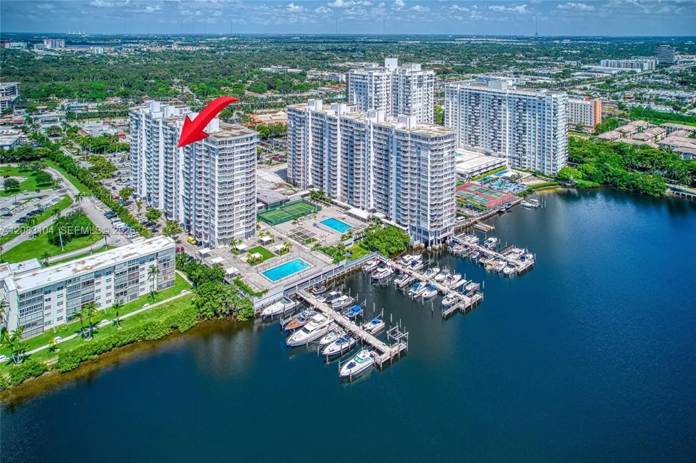 18021 Biscayne Blvd #1604 Aventura, FL 33160