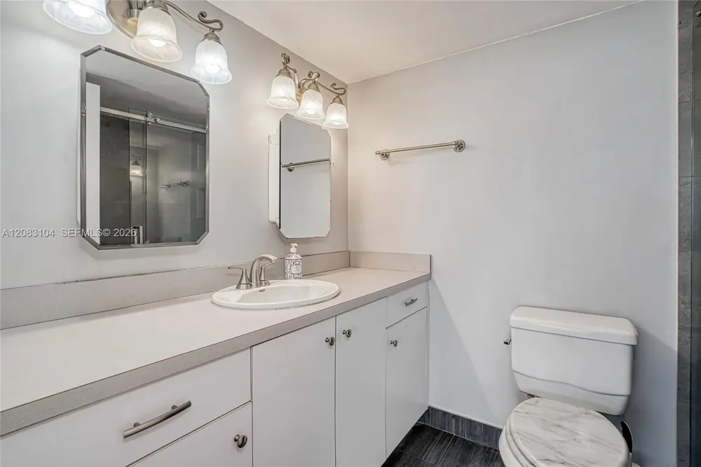 18021 Biscayne Blvd #1604 Aventura, FL 33160
