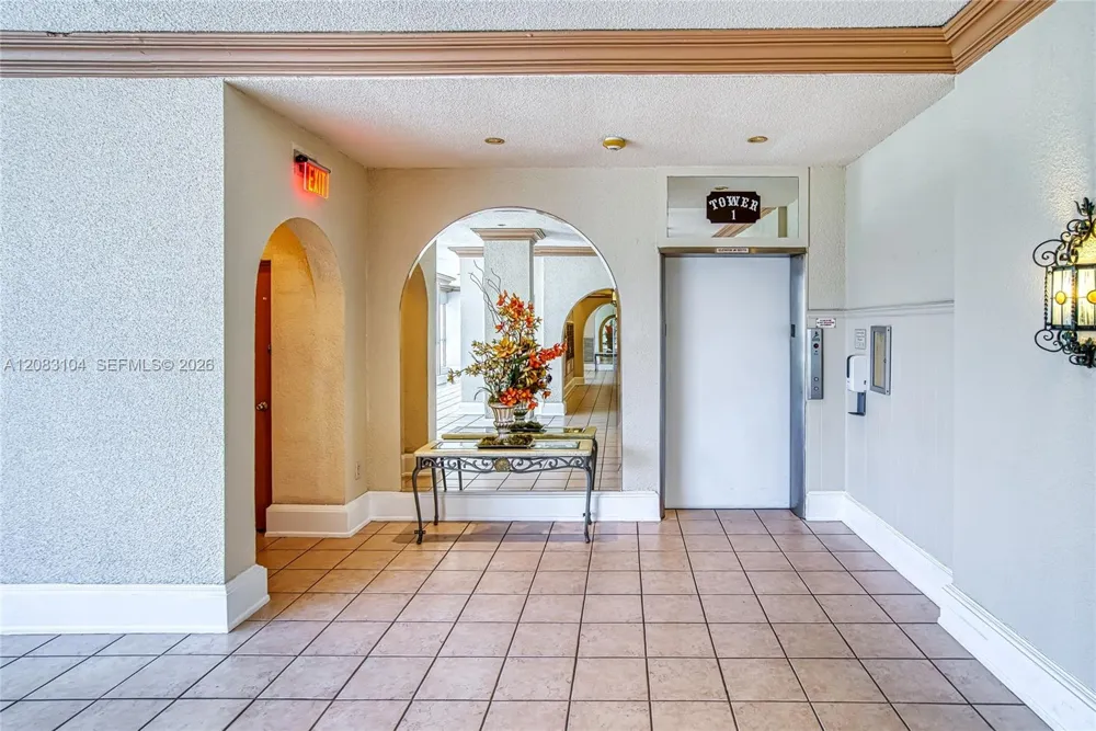 18021 Biscayne Blvd #1604 Aventura, FL 33160