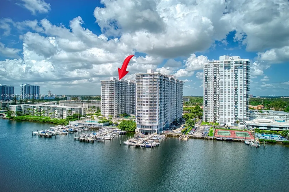 18021 Biscayne Blvd #1604 Aventura, FL 33160