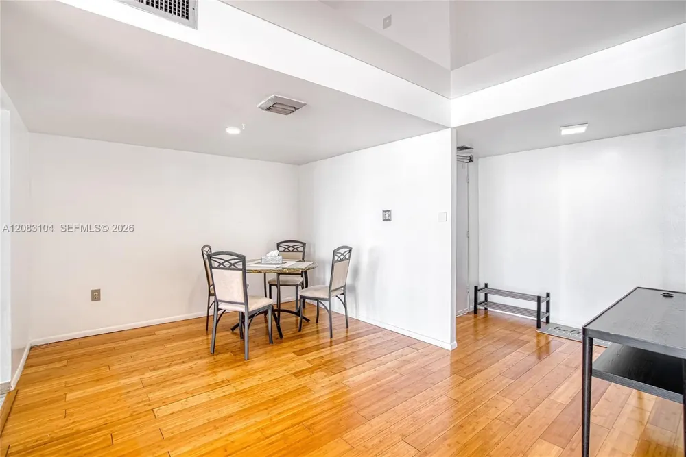 18021 Biscayne Blvd #1604 Aventura, FL 33160